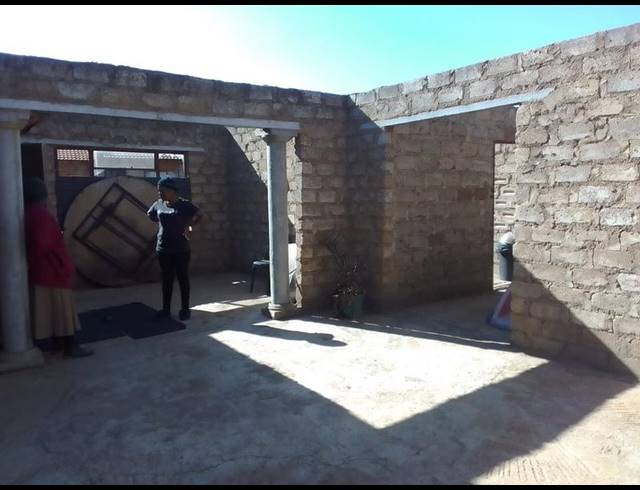 2 BEDROOM HOUSE FOR SALE IN SOSHANGUVE SOUTH